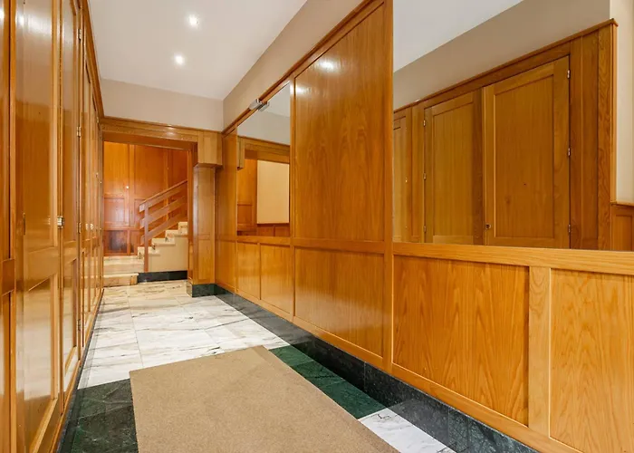 Plaza Del Carmen 公寓 *